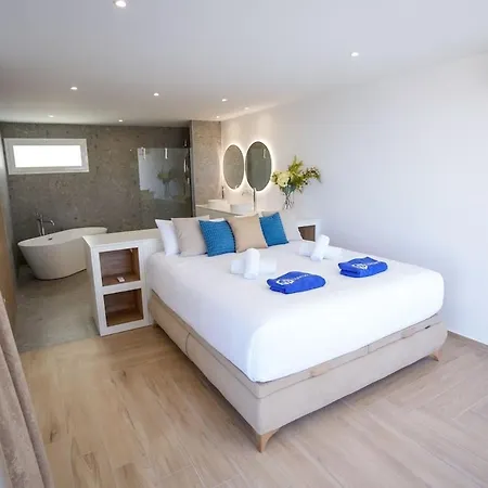 Villa Gs Luxury Navarra Sunset, Luxury With Pool And Sea Views *